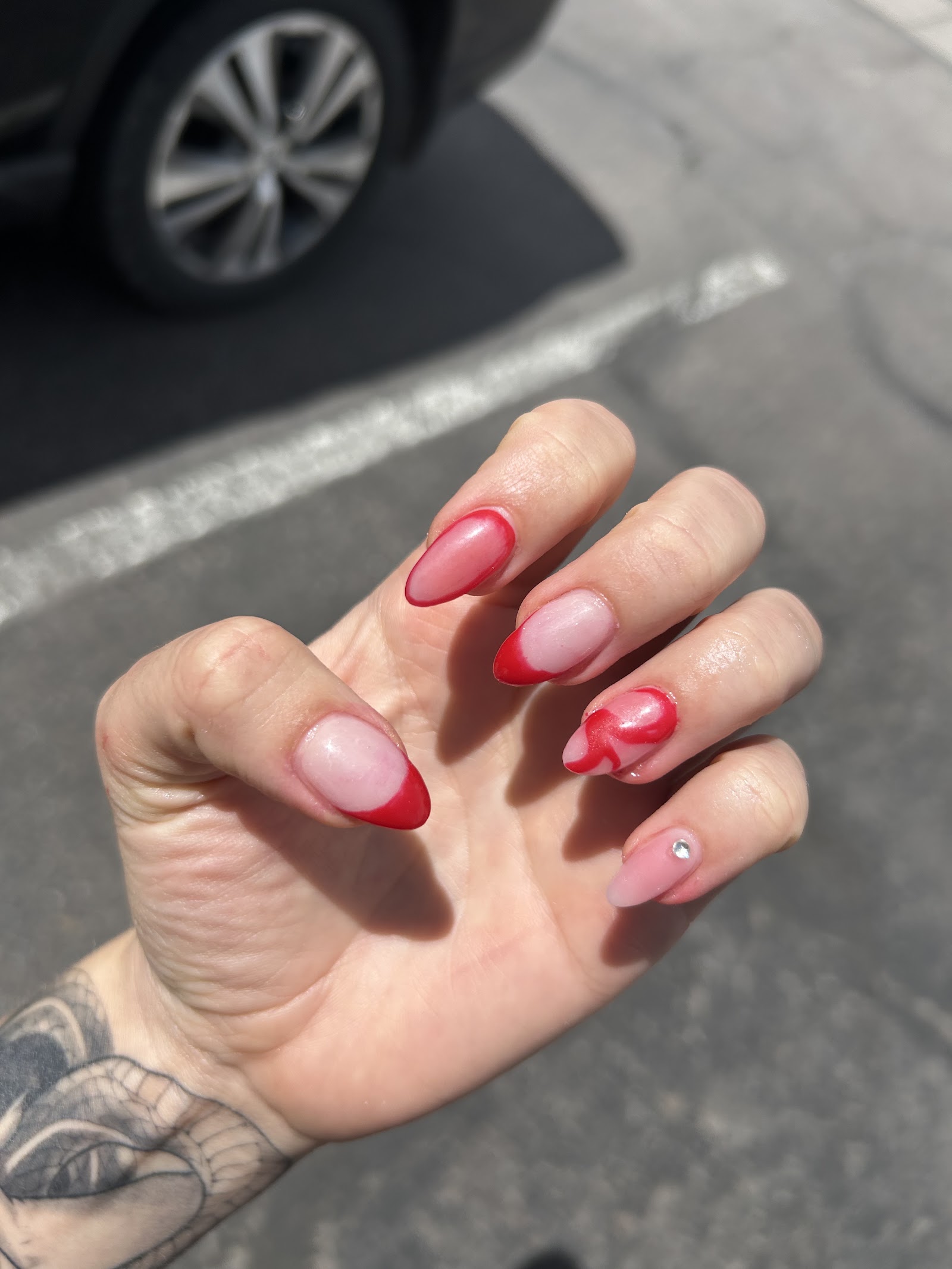 Natural Nails & Spa nail photo 1
