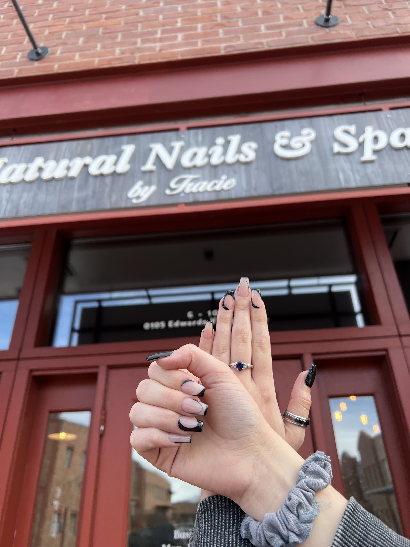 Natural Nails & Spa nail photo 7